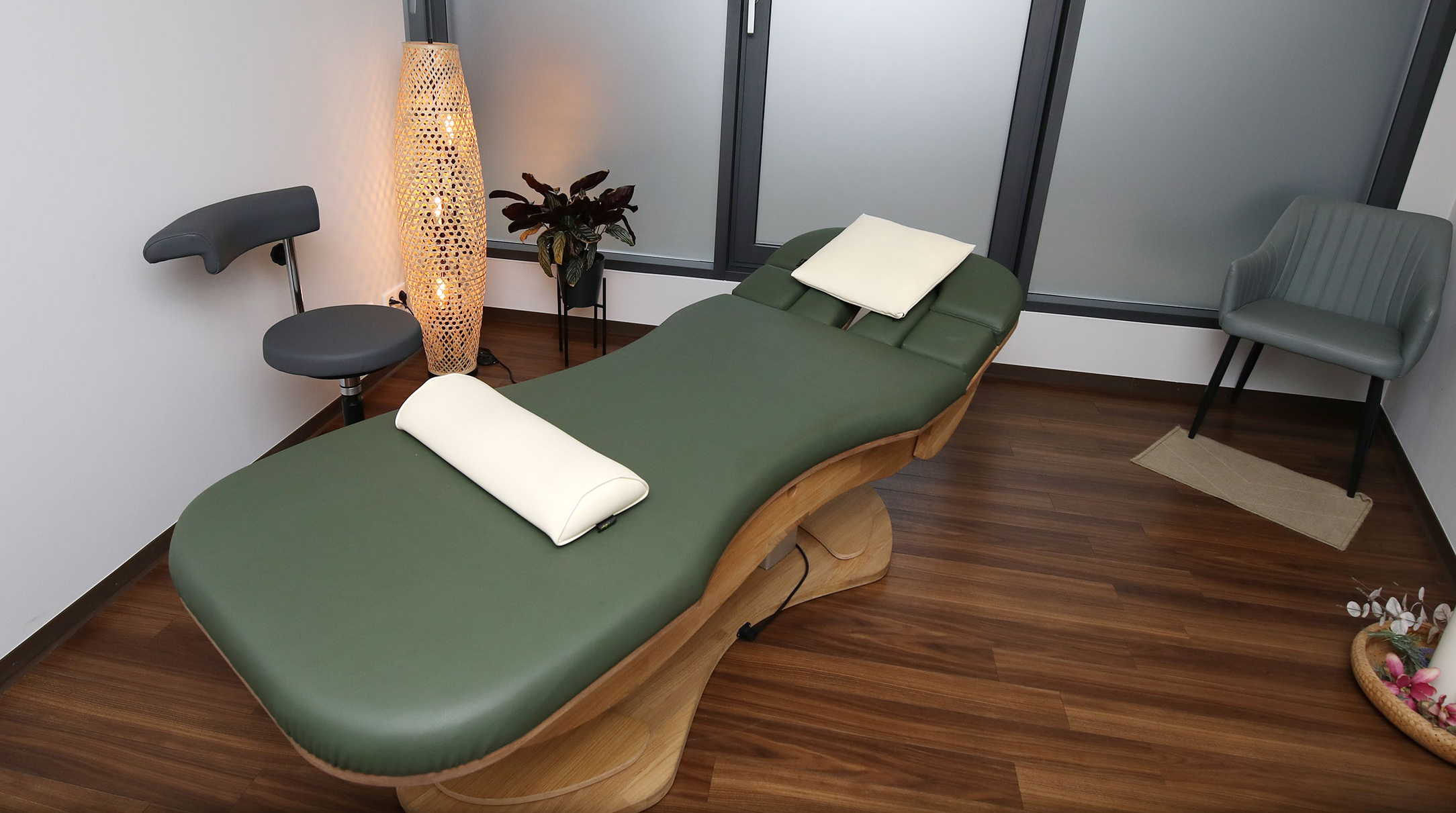 Massageraum Physioeffekt • Praxis für Physiotherapie Paderborn • Krankengymnastik Paderborn • Wellness und Massage Paderborn • Claudia Lüke